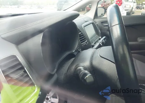 2017 Kia Forte S z USA, uszkodzony, nr VIN 3KPFL4A73HE035378